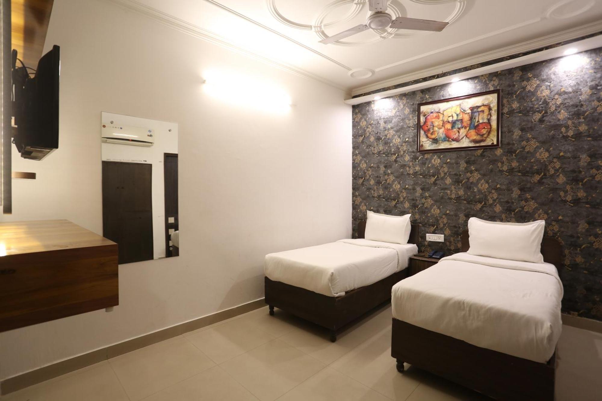 Backpackers - Ink Hotels Delhi Airport By Ss Group 新德里 外观 照片