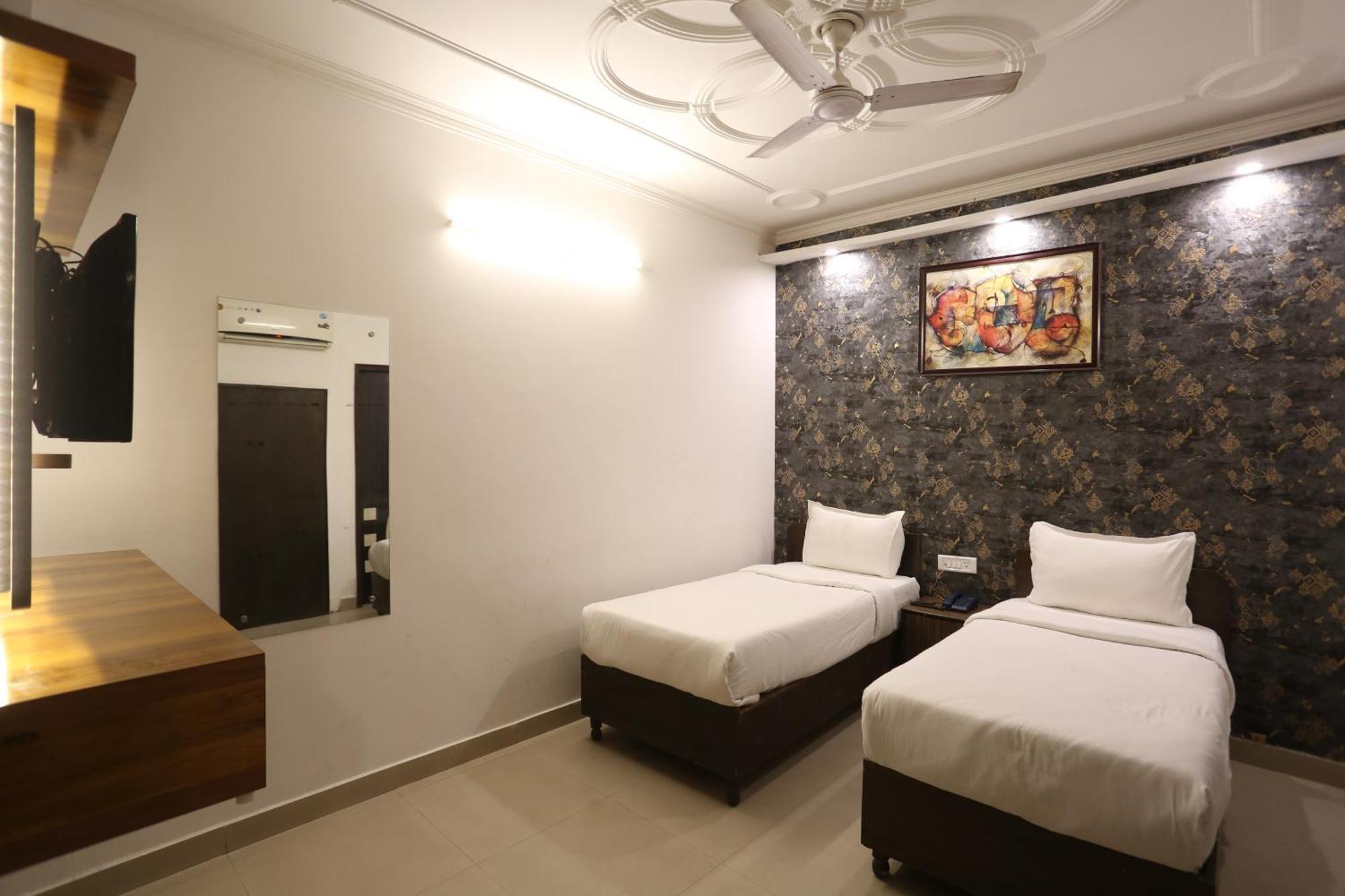 Backpackers - Ink Hotels Delhi Airport By Ss Group 新德里 外观 照片